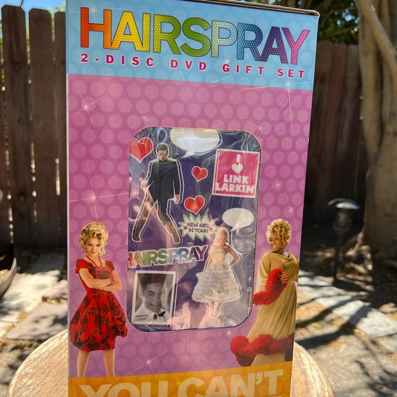 Limited Edition Hairspray 2 Disc Gift Set Locker - Picture 5 of 5